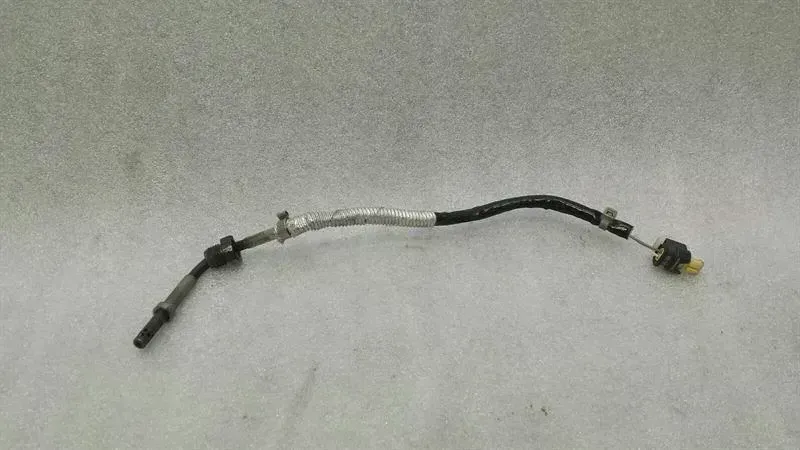 Mercedes-Benz A (W176) Mercedes GLS X166 Lambda Sensor A0009056704 HO2S Temperature Sensor Body type: SUV
Fuel: Diesel