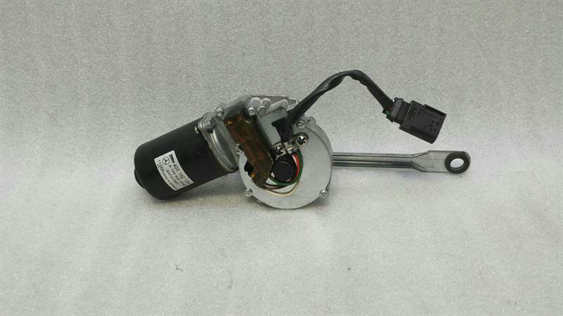Mercedes-Benz A (W176) Mercedes GLS X166 front Wiper engine A1668200842 wiper engine front Body type: SUV
Fuel: Diesel