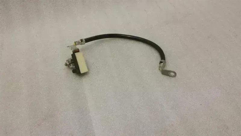 Mercedes-Benz A (W176) Mercedes GLS X166 Battery Cable A1669055901 Battery Wiring Harness Body type: SUV
Fuel: Diesel