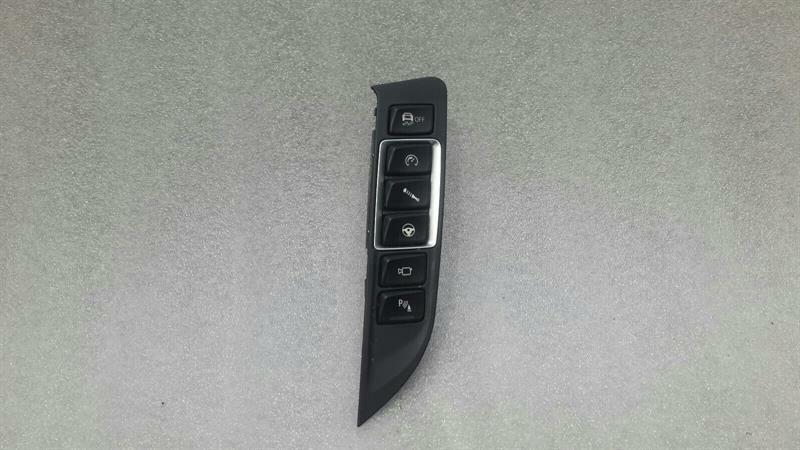 BMW 3 (F30 / F31) BMW 3 Series F80 M3 Switch Block 7850488 Center Console Switch
