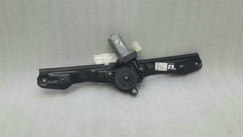 BMW 3 (F30 / F31) BMW 3 Series F30 F80 Right Rear Door Winder 7351050 Window Regulator Rear Right