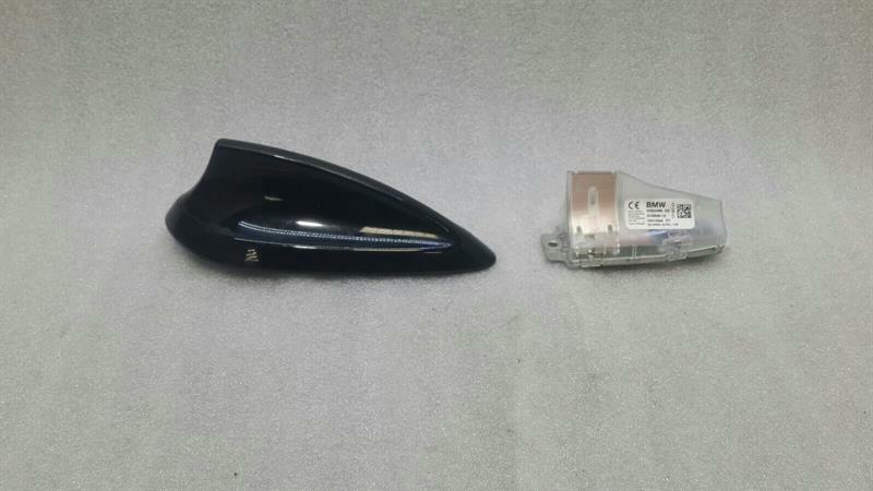 BMW 3 (F30 / F31) BMW 3 Series F30 F80 Roof Aerial / Antenna 9350088 Antenna
