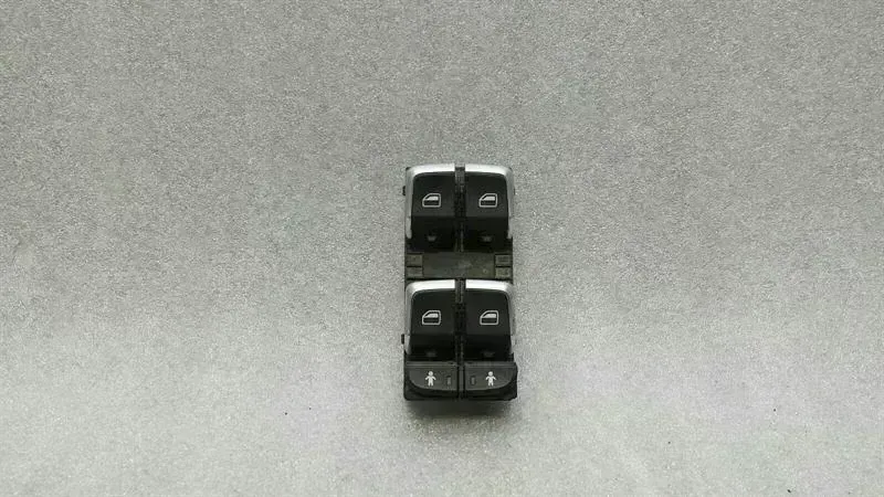 Audi A7 (4G) Audi A7 4G main window switch 4G0959851 switch window regulator Body type: Hatchback
Fuel: Diesel