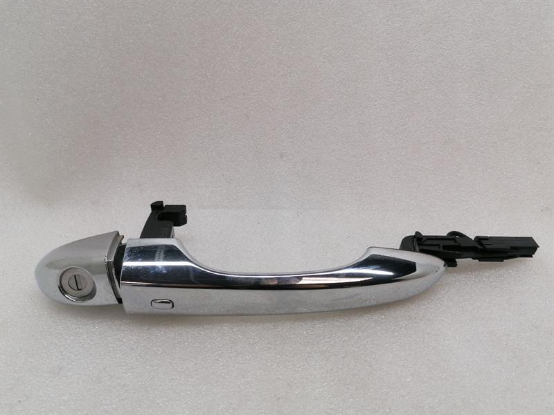 Maserati Ghibli Maserati Ghibli M157 Right Door Handle 670075322 Door Handle Right