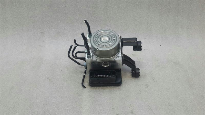 BMW 3 (F30 / F31) BMW 3 Series F30 A.B.S Pump 7851298 ABS Pump HYDRAULIC BLOCK M3 M4 F80