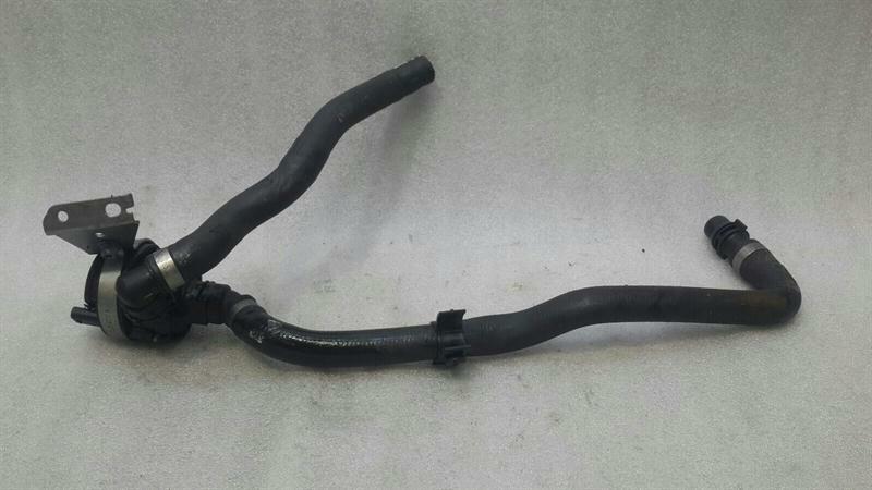 BMW 3 (F30 / F31) BMW 3 Series F30 F80 M3 Additional Cooling Pump 9147359 Coolant Pump Pump