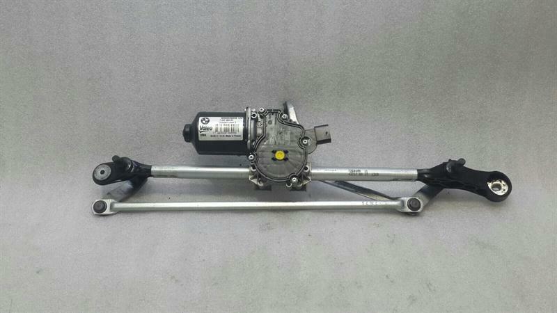 BMW 3 (F30 / F31) BMW 3 Series F30 F20 Front Wiper Motor 7267504 Wiper Motor RHD Right Hand Drive