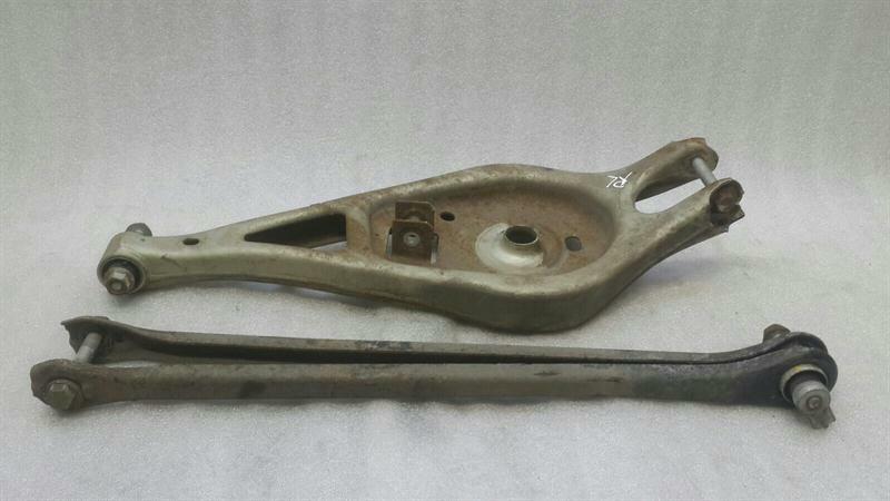 BMW Z4 (E89) BMW Z4 E89 Left Rear Wishbone 6786707 Rear Left Wishbone Set Body type: Convertible
Fuel: Petrol