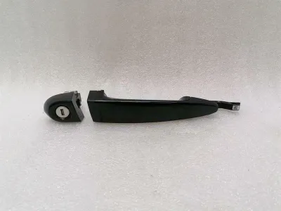BMW M4 F82 дръжка предна дясна врата 51210445184 дръжка предна дясна дясна врата