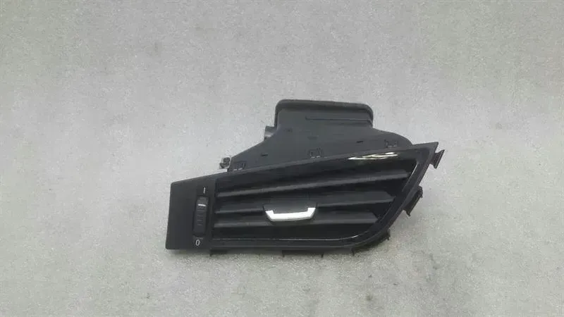 BMW Z4 (E89) BMW Z4 E89 RHD Right Air Vent 9287068 Right Hand Drive