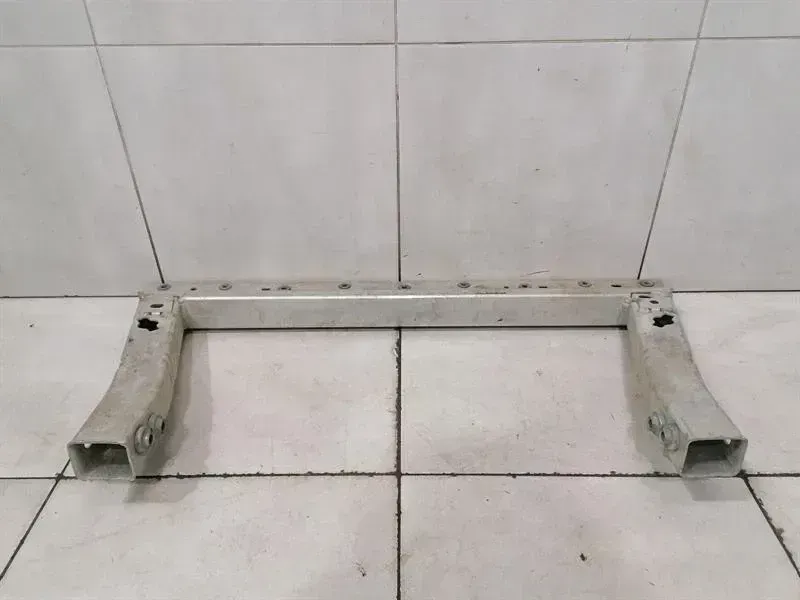 Maserati Ghibli Maserati Beam Subframe Front 670034080 LEVANTE Front Axle Carrier
