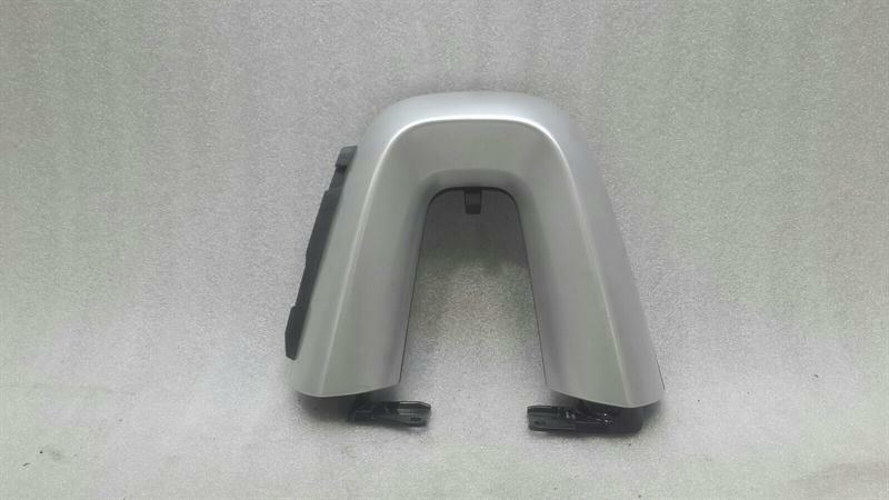 BMW Z4 (E89) BMW Z4 E89 left roller bar cover 9128411 roll-over protection cover left