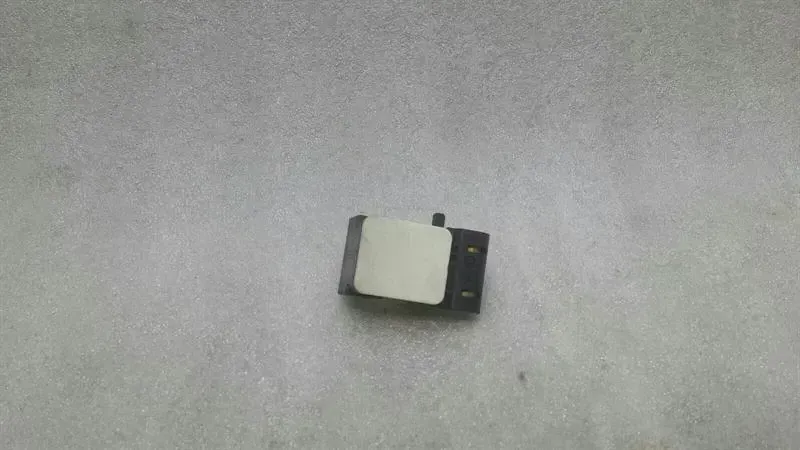 BMW Z4 (E89) BMW Z4 E89 Crash Sensor 6956485 Impact Sensor SRS Body type: Convertible
Fuel: Petrol