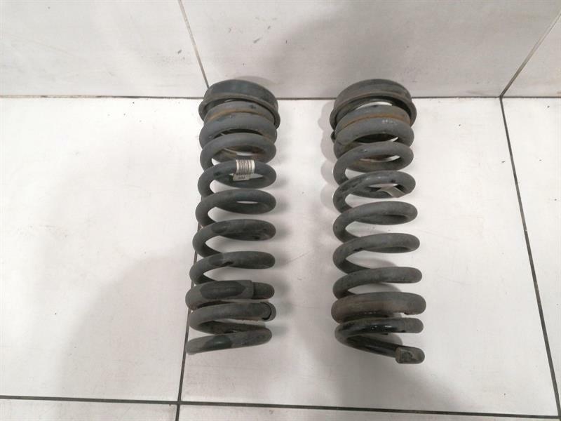 BMW 3 (F30 / F31) BMW 3 Series M3 F80 Rear Coil Spring sSet33537857311 Rear Suspension Spring Body type: Saloon
Fuel: Petrol