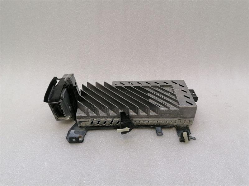 BMW 3 (F30 / F31) BMW 3 Series F80 M3 F30 Amplifier 9393194 Amplifier WATER DAMAGE WATER DAMAGE Body type: Saloon
Fuel: Petrol