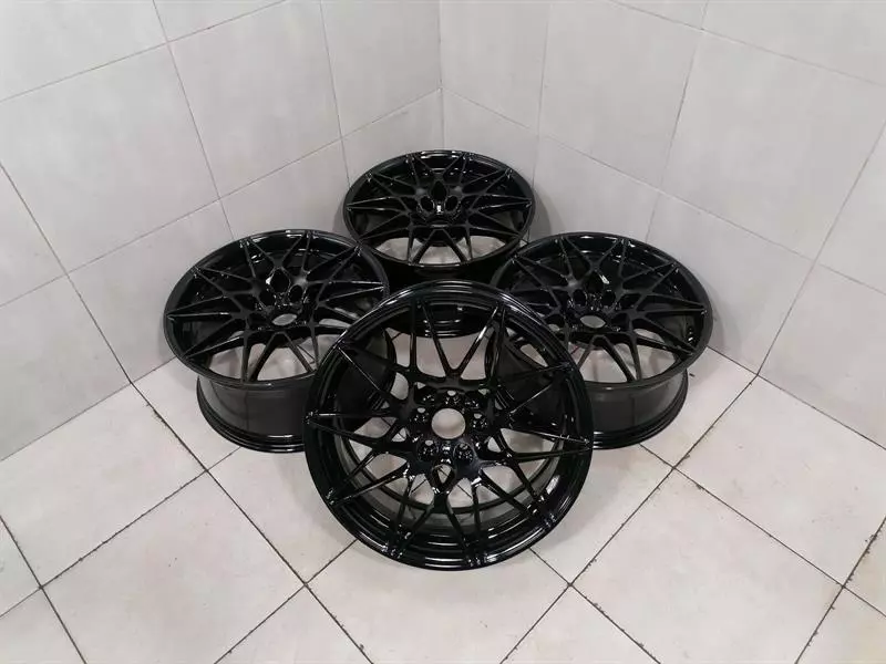 BMW 3 (F30 / F31) BMW 3 M4 F80 M3 F30 Alloy Wheel BMW LA Star Spoke 666M Alloy Wheel SET COMPETITION Body type: Saloon
Fuel: Petrol