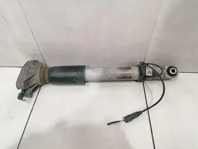 BMW 4 (F32 / F33 / F36) BMW M4 F82 shock absorber rear right 33522284910 shock absorber rear right EDC