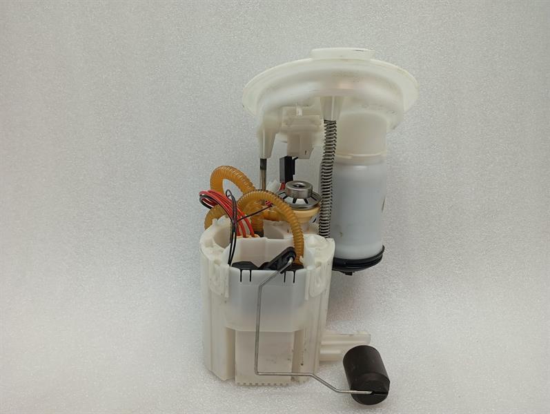 BMW 3 (F30 / F31) BMW 3 Series F80 M3 F30 Fuel Pump Electric 2284693 Fuel Pump Body type: Saloon
Fuel: Petrol