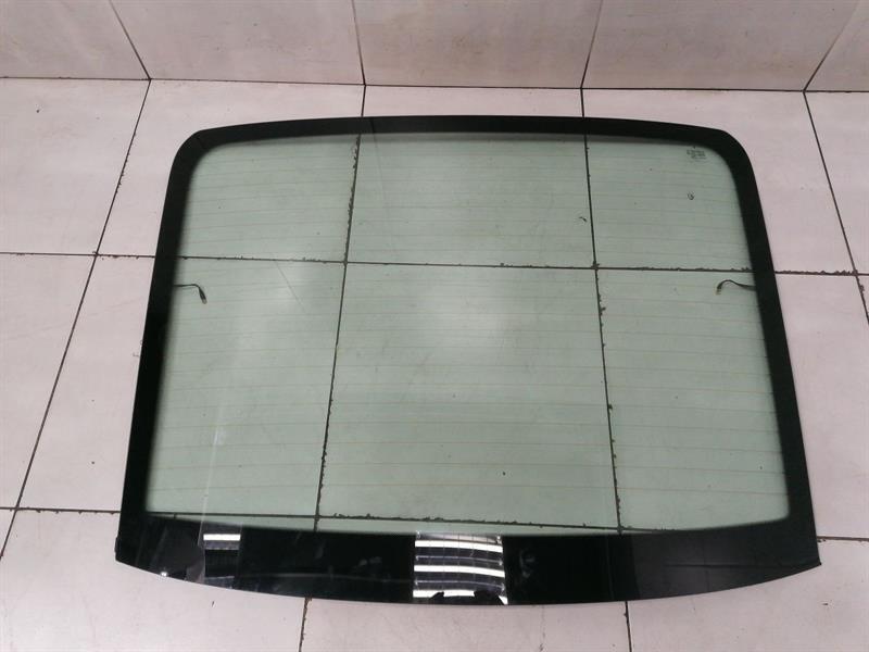 Porsche 911 (991) Porsche 911 991 rear screen 9P1845051 rear window Body type: Coupe
Fuel: Petrol