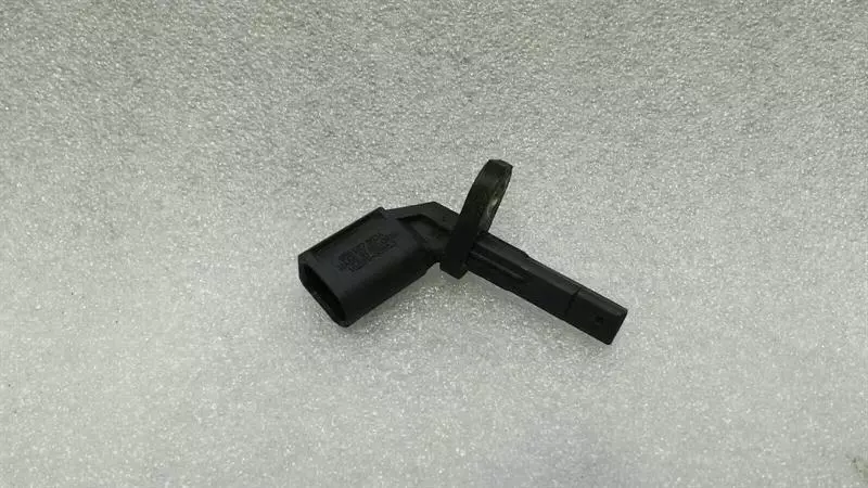 Porsche Macan A.B.S Sensor Porsche Macan 95B rear left A.B.S sensor 95B927...