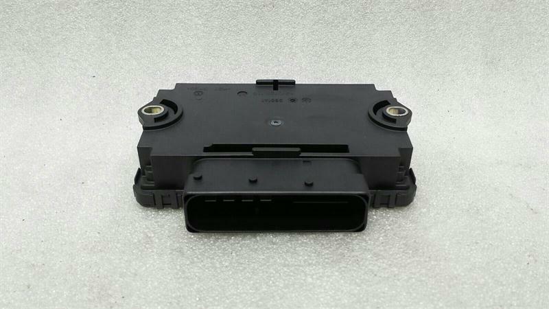 Porsche Cayenne Porsche Cayenne 958 92A Park Brake Module 7P0907801F ECU Body type: SUV
Fuel: Diesel