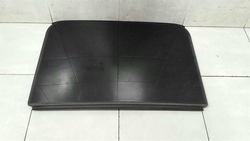 Porsche Macan Sunroof Porsche Macan 95B rear panoramic glass 95B87705...