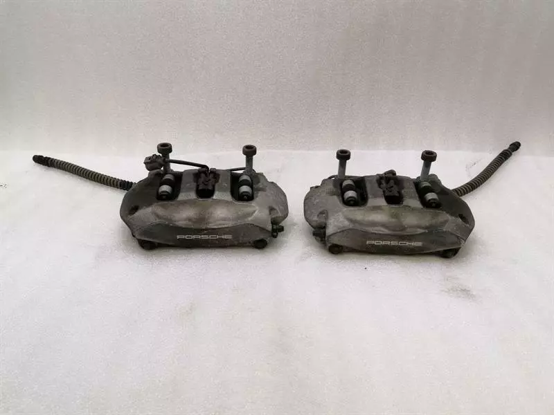 Porsche Cayenne Porsche Cayenne 958 92A rear brake caliper set 7P5615403S rear brake caliper Body type: SUV
Fuel: Diesel