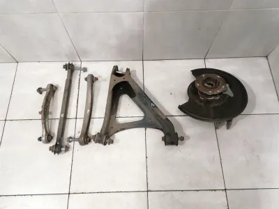 Porsche Cayenne 958 92A задна лява главина 95833161101 Корпус на колесен лагер задна лява