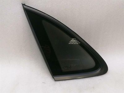Porsche Macan 95b vänster bak kvartsglas 95B845297 Dörrfönster 1⁄4 bak vänster