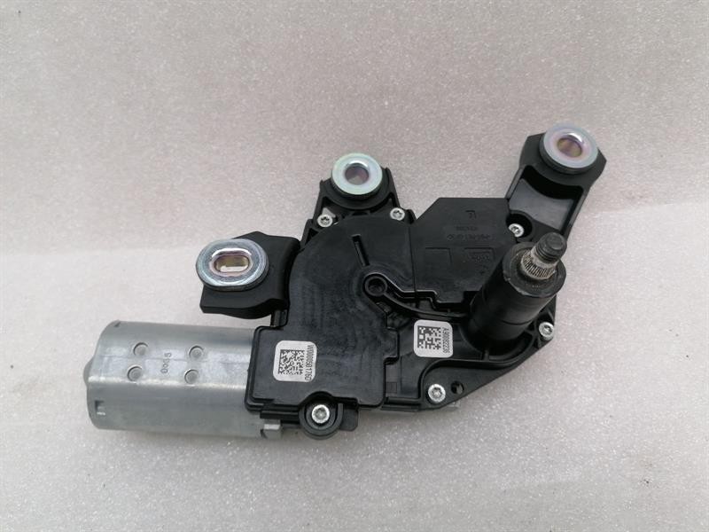 Porsche Macan Porsche Macan 95B rear wiper motor 95B955711 wiper motor rear Body type: SUV
Fuel: Diesel