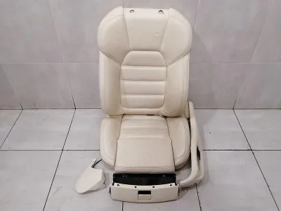 Porsche Cayenne 958 GTS Sport FLH Кожена седалка 7P5881775 Кожена предна лява седалка