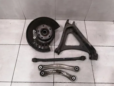 Porsche Cayenne 958 92a задна лява главина 95833161101 Корпус на колесен лагер задна лява