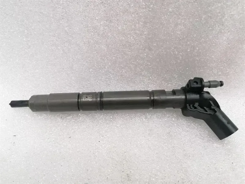 Porsche Cayenne Porsche Cayenne 958 92A Injector 059130277CD Fuel Injector Body type: SUV
Fuel: Diesel