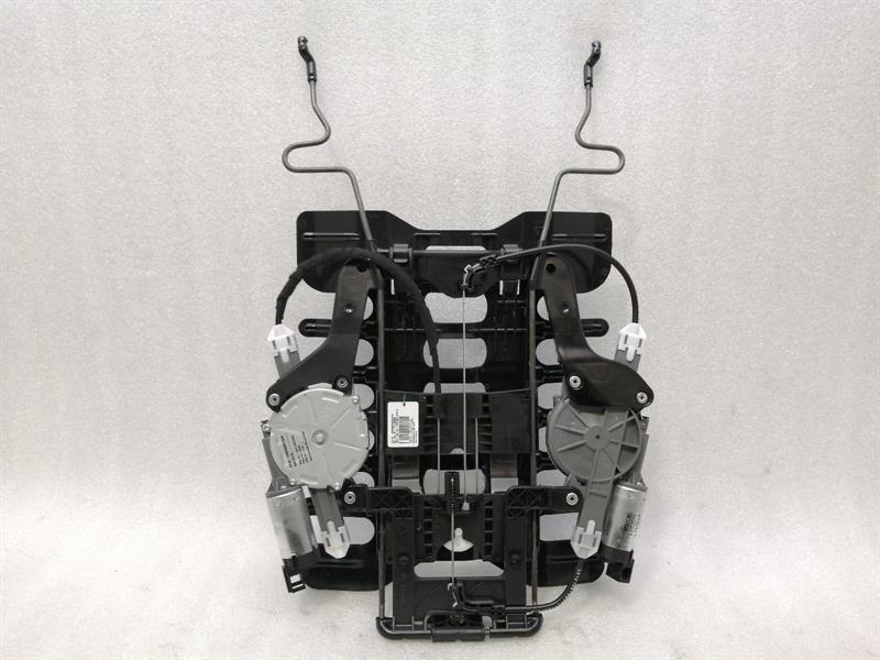 Porsche Cayenne PORSCHE CAYENNE 958 92A 7P0881879A FRONT RIGHT BACKREST ADJUSTMENT Body type: SUV
Fuel: Diesel
