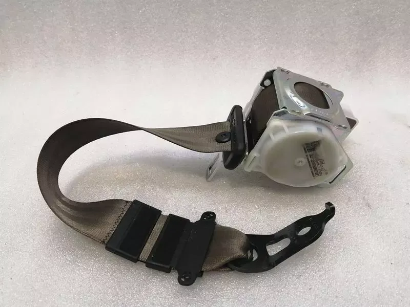 Porsche Cayenne 958 RLH seat belt 7N0857737DE seat belt rear left