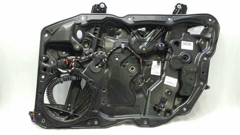 Porsche Cayenne Porsche Cayenne 958 92A FRH Door Winder 7P5837756D Window Regulator Front Right Body type: SUV
Fuel: Diesel