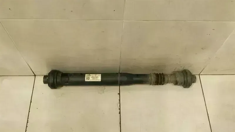 Porsche Cayenne Porsche Cayenne 958 92a Propelled Front 7P0521101K Gimbal Shaft Front Body type: SUV
Fuel: Diesel