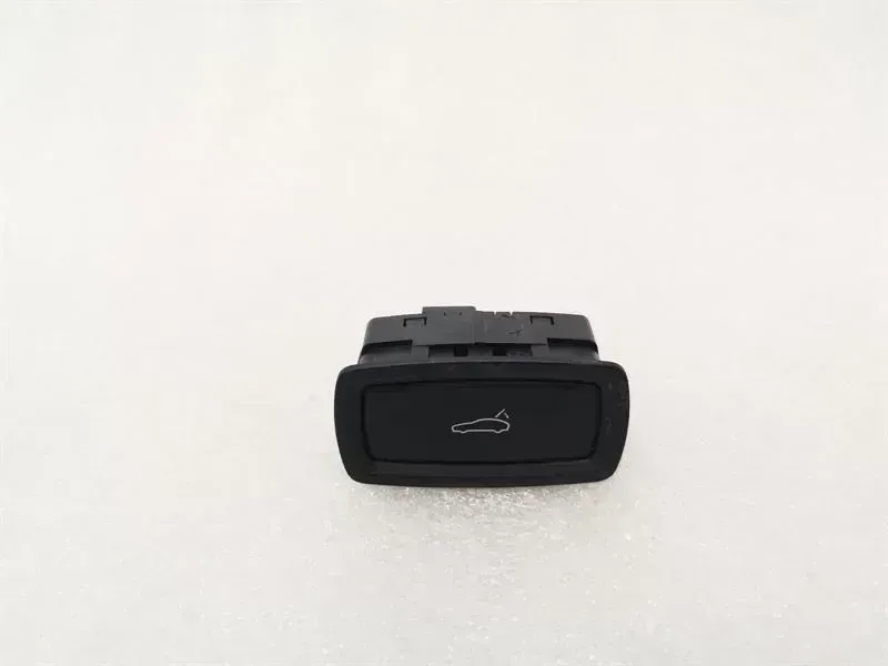 Porsche Cayenne 2020 Porsche Cayenne 958 92A Boot Switch 971959832B Tailgate Switch Body type: SUV
Fuel: Diesel