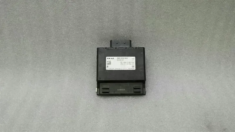 Audi A7 (4G) Audi A7 4G voltage module 8K0959663 voltage stabiliser control unit Body type: Hatchback
Fuel: Diesel