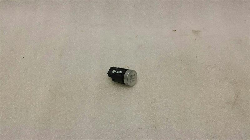 Audi A7 (4G) Audi A7 4G RHD Start Stop Switch 4G2905217A Right Handlebar Body type: Hatchback
Fuel: Diesel