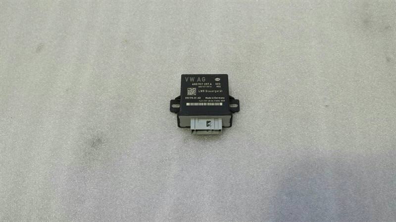 Audi A7 (4G) Audi A7 4G light module 4H0907357A light control unit Body type: Hatchback
Fuel: Diesel