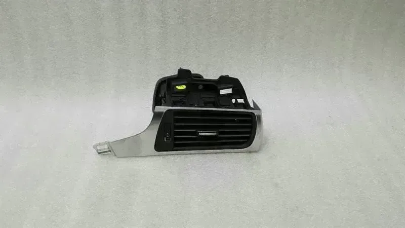 Audi A7 (4G) Audi A7 4G RHD Right Air Vent 4G2820902 Right Hand Drive Body type: Hatchback
Fuel: Diesel
