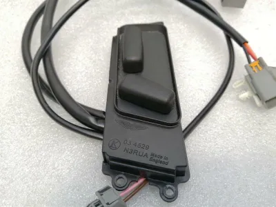 Превключвател за лява седалка Aston Martin Vantage V8 4G43-14B566-AA Превключвател за лява седалка