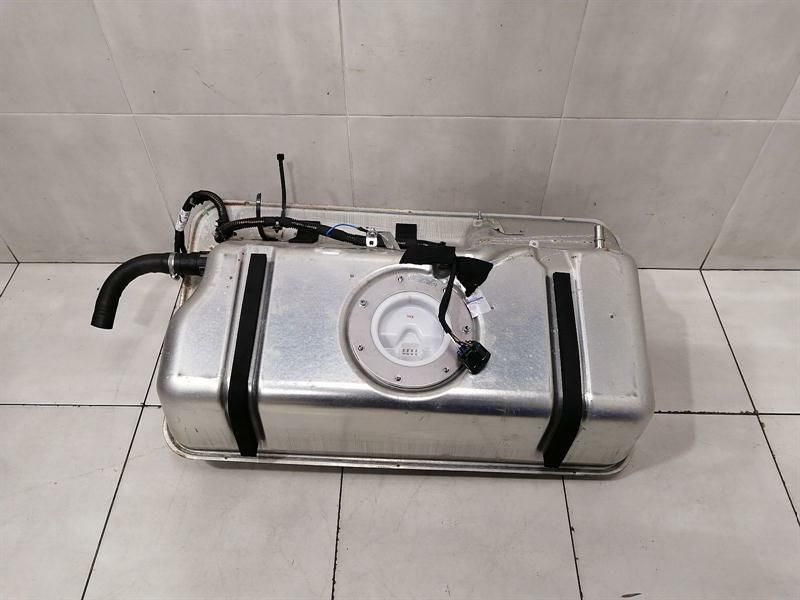 Aston Martin Vantage V8 Fuel Tank DG33-9C133-AD Fuel Tank