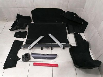 ASTON MARTIN VANTAGE V8 Капак на купето 6G33-453A14-BB Облицовка на багажника
