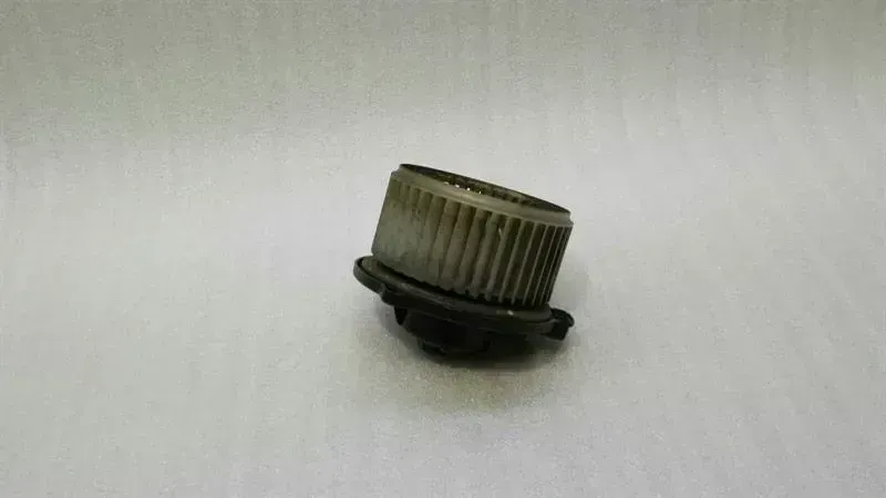 Aston Martin Vantage V8 Heater Blower 4G43-19F612-AA RIGHT HAND DRIVE RHD .. Brand/Model: ASTON MARTIN VANTAGE
Year: 2010
En...