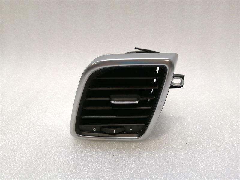 Porsche Panamera Porsche Panamera 970 right air vent 970552132 ventilation nozzle ventilation grille re