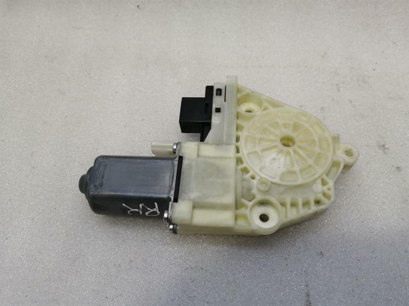 Porsche Panamera Porsche Panamera 970 RRH window motor 97062410101 window regulator motor rear re