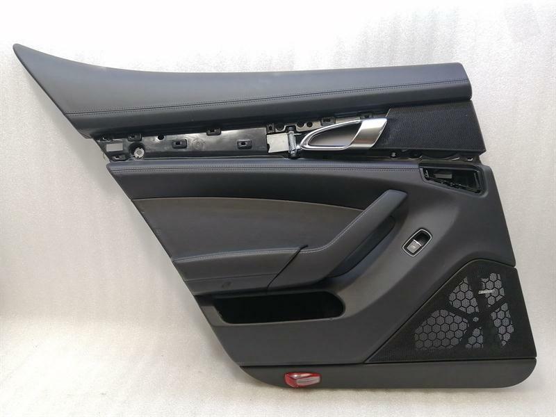 Porsche Panamera Porsche Panamera 970 door card rear left 970555401 door panel rear leather Body type: Hatchback
Fuel: Petrol