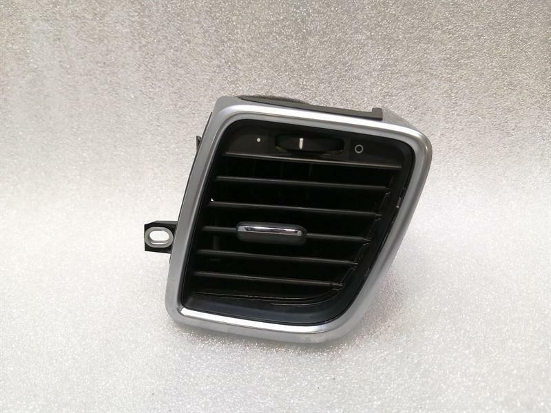 Porsche Panamera Porsche Panamera 970 right air vent 970552132 ventilation nozzle ventilation grille re